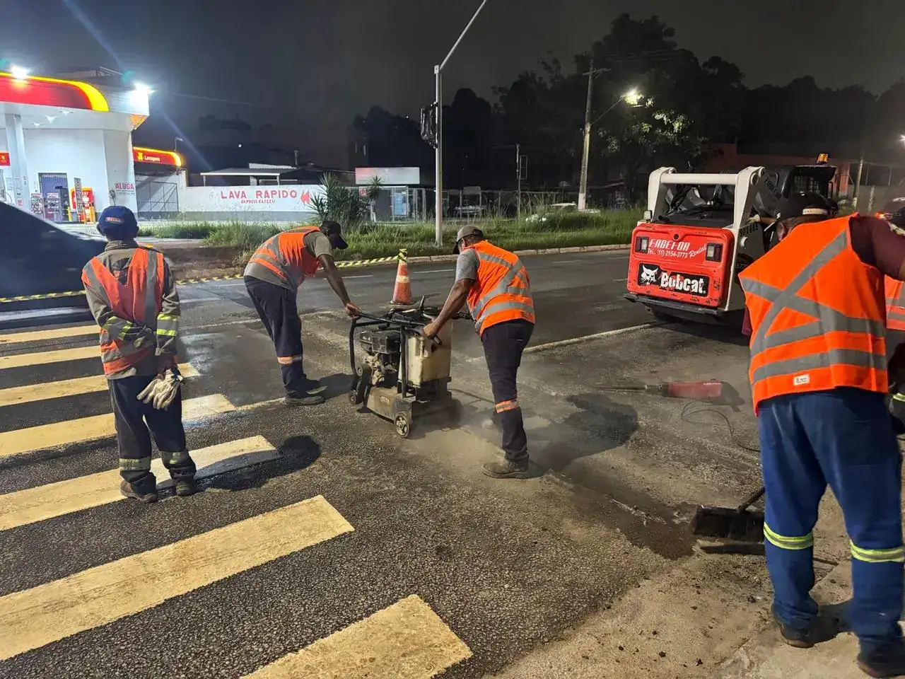 Asfalto frio x asfalto quente: quando o ensacado resolve e quando não